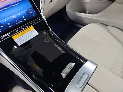 New 2026 Mercedes-Benz GLC 300 image 26