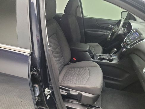 Used 2021 Chevrolet Equinox LT image 21