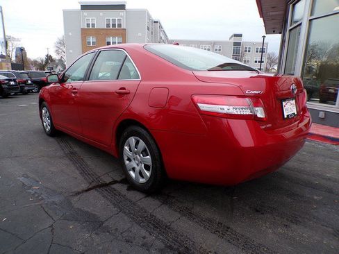 Used 2011 Toyota Camry LE image 8