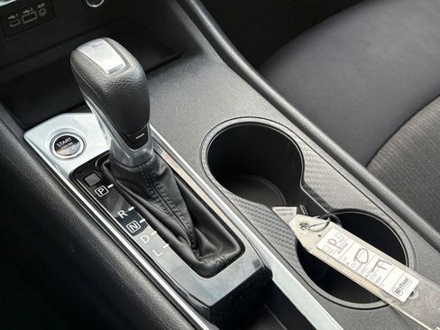 Certified 2025 Nissan Altima 2.5 SV image 21