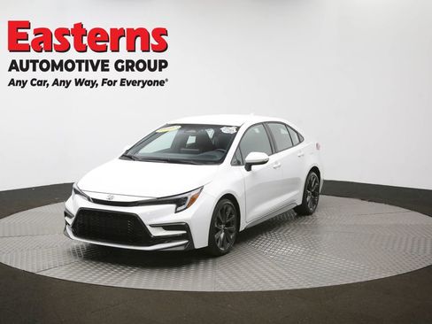 Used 2025 Toyota Corolla SE image 54