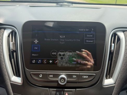 Used 2025 Chevrolet Malibu LT FWD image 39