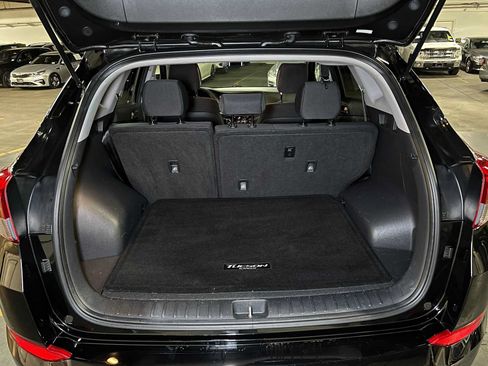 Used 2018 Hyundai Tucson SEL AWD/4WD image 16