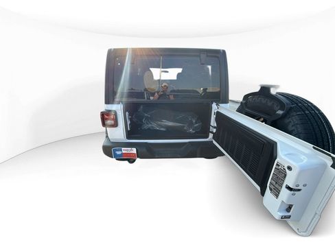 Used 2022 Jeep Wrangler Sport AWD/4WD image 22