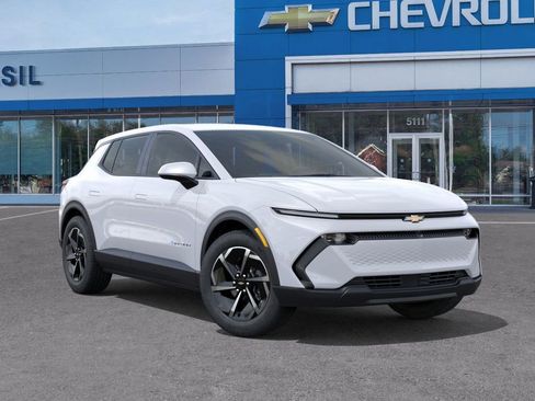 New 2026 Chevrolet Equinox EV LT FWD image 7