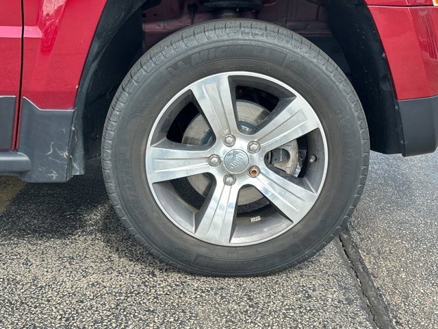 Used 2017 Jeep Patriot High Altitude AWD/4WD image 14