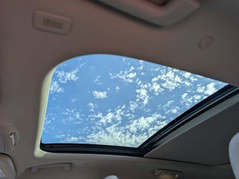 Used 2020 Lincoln Nautilus Reserve w/ Equipment Group 202A image 24