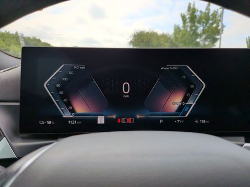 Used 2023 BMW i4 eDrive35 w/ Premium Package RWD image 17