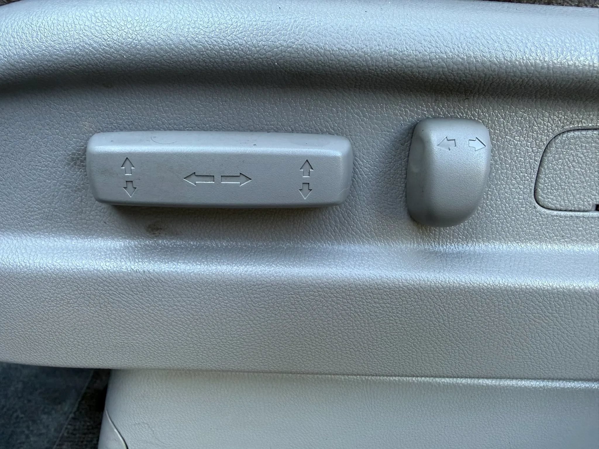 Used 2012 Honda Odyssey LX image 19