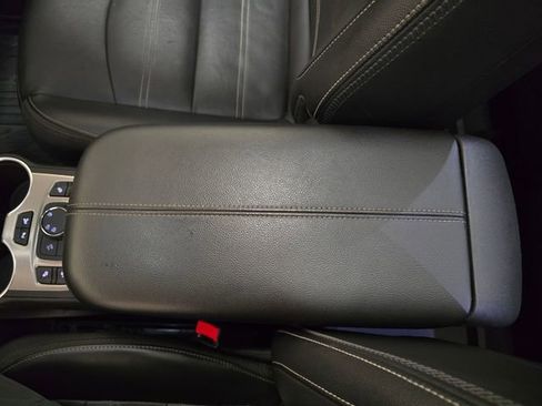 Used 2022 GMC Terrain Denali w/ Denali Premium Package image 26