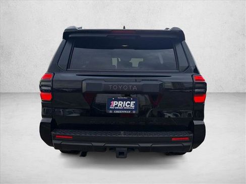 Used 2025 Toyota 4Runner SR5 RWD image 6