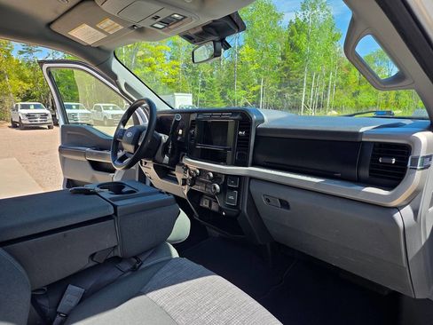 Used 2023 Ford F350 XLT AWD/4WD image 25