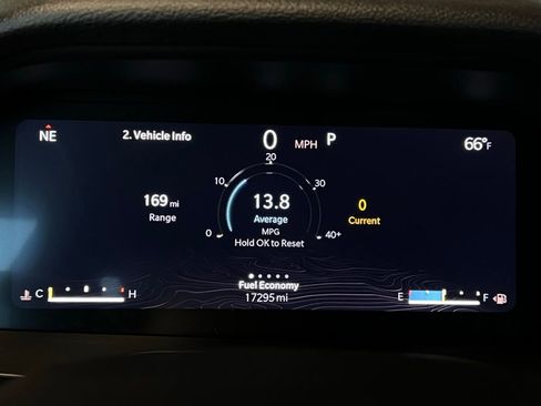 Used 2023 Jeep Grand Cherokee Altitude image 16