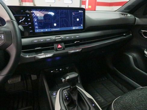 Used 2025 Kia K4 GT-Line image 11