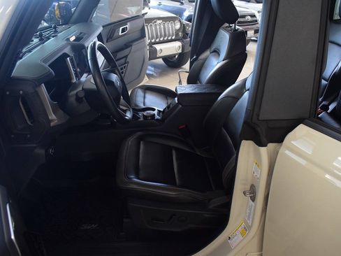 Used 2025 Ford Bronco Outer Banks AWD/4WD image 90