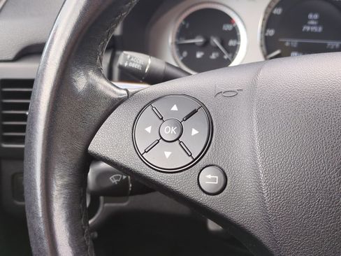 Used 2012 Mercedes-Benz GLK 350 4MATIC image 19