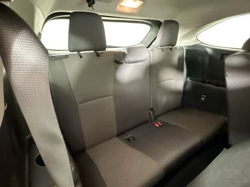 Used 2024 Toyota Highlander LE AWD/4WD image 25