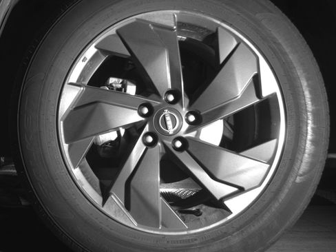 Used 2025 Nissan Rogue SV image 12