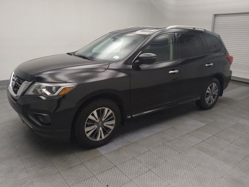 Used 2020 Nissan Pathfinder S AWD/4WD image 2