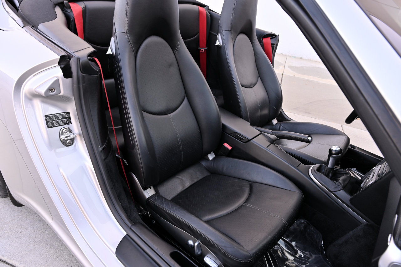 Used 2005 Porsche 911 Carrera S RWD image 25