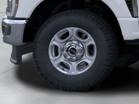 New 2026 Ford F250 XLT w/ XLT Premium Package image 19