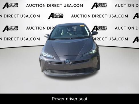 Used 2019 Toyota Prius XLE w/ Advanced Technology Package FWD image 2