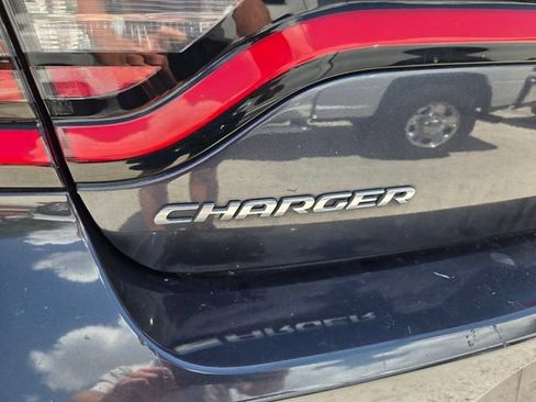 Used 2018 Dodge Charger SXT Plus w/ Quick Order Package 29J RWD image 4