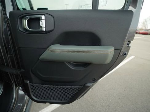 New 2026 Jeep Gladiator Mojave image 21