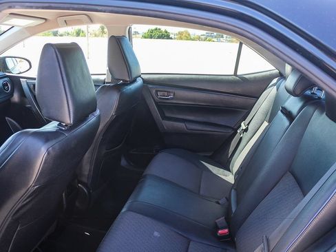 Used 2018 Toyota Corolla SE w/ Carpet Mat Package (TMS) FWD image 19