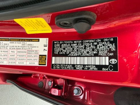 Used 2018 Toyota Prius Prime Plus FWD image 39