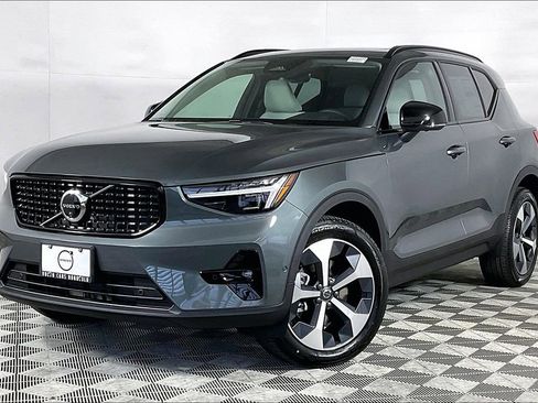 New 2026 Volvo XC40 B5 Plus w/ Protection Package Premier AWD/4WD image 1