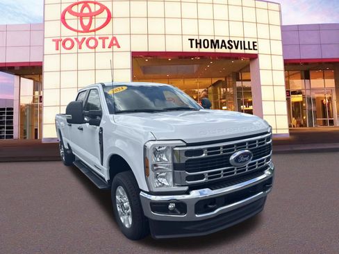 Used 2024 Ford F350 XLT image 3