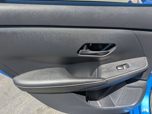 Used 2025 Nissan Sentra SV FWD image 25