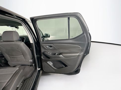 Used 2020 Chevrolet Traverse LS FWD image 29