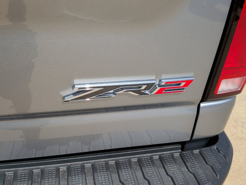 New 2026 Chevrolet Silverado 2500 ZR2 AWD/4WD image 47