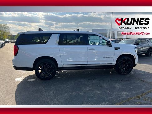 New 2026 GMC Yukon XL Denali Ultimate AWD/4WD image 2