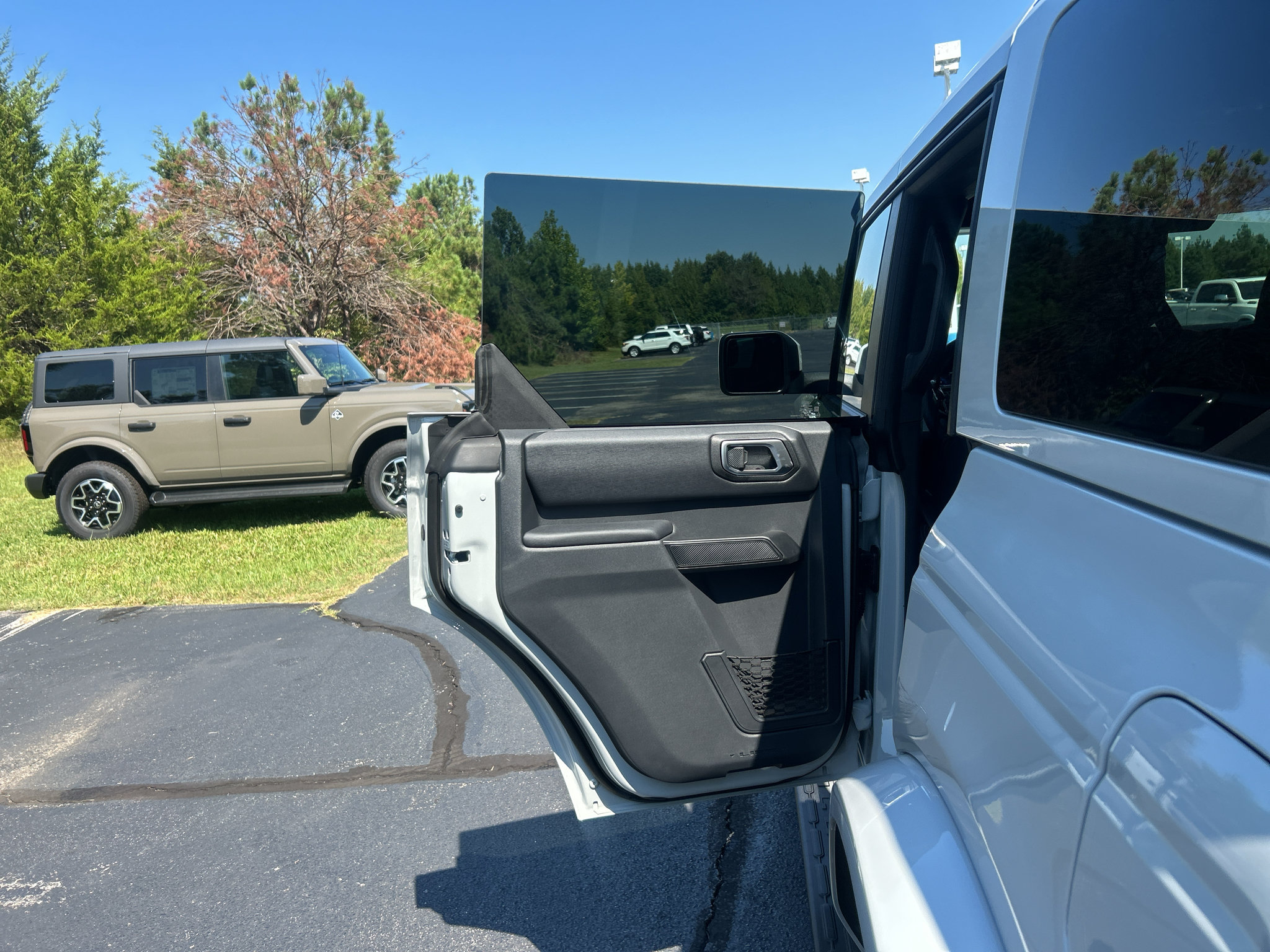 New 2026 Ford Bronco Outer Banks AWD/4WD image 14