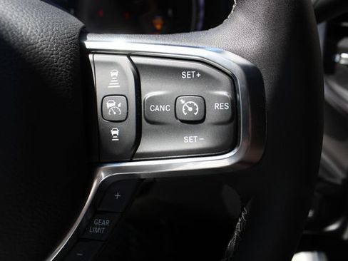 New 2026 RAM 3500 Laramie AWD/4WD image 18