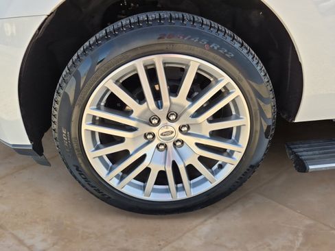 Used 2024 Ford Expedition Limited image 31