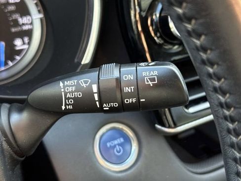 Used 2021 Toyota Highlander Platinum image 26