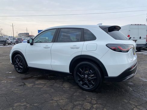 Certified 2023 Honda HR-V Sport image 4