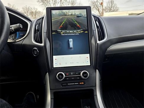 Used 2021 Ford Edge SEL w/ Convenience Package image 41
