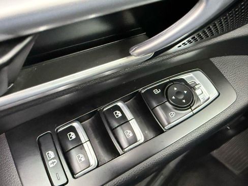 Used 2020 Kia Telluride S w/ S 8 Passenger Seating Package AWD/4WD image 12