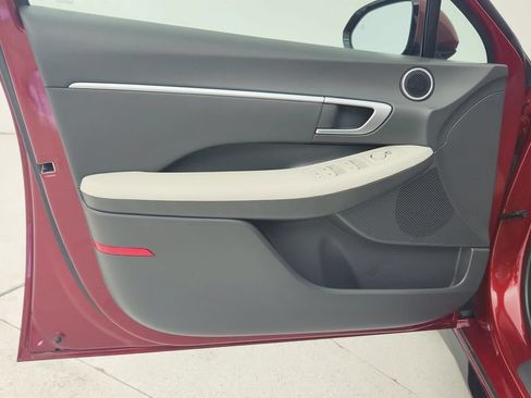 Used 2025 Hyundai Sonata SEL FWD image 23