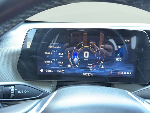 Used 2025 Chevrolet Equinox LT w/ Convenience Package II AWD/4WD image 16