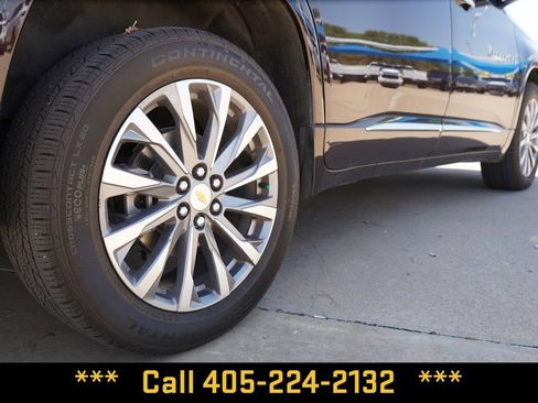 Used 2023 Chevrolet Traverse Premier AWD/4WD image 8