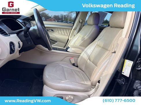 Used 2014 Ford Taurus SEL w/ Equipment Group 201A image 11