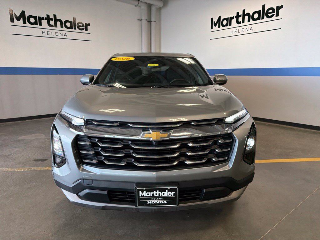 Used 2026 Chevrolet Equinox LT AWD/4WD image 2