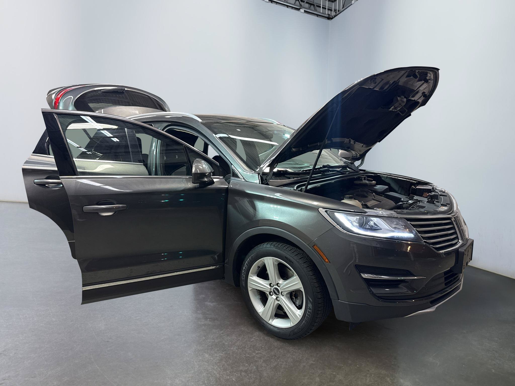 Used 2017 Lincoln MKC Premiere AWD/4WD image 9