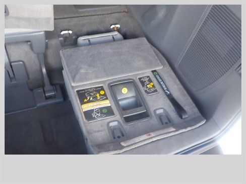 Used 2018 Toyota Sienna XLE Premium AWD/4WD image 38